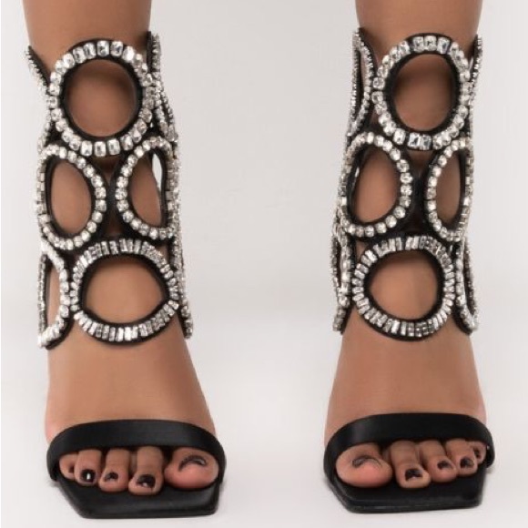 Azalea Wang Grace Heels (Black) main image 1